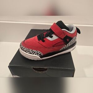 Jordan Spizike Low - Size 9C - Gym Red / Black / Wolf Grey